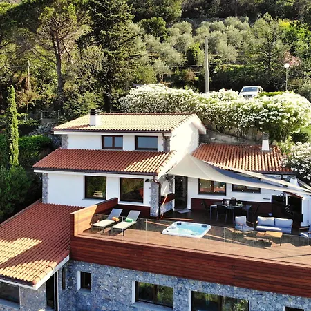 Holiday home Spettacolare Vista Isola Terrazza E Idromassaggio *