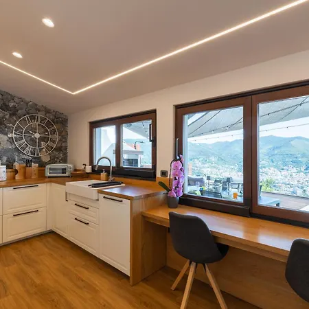 Spettacolare Vista Isola Terrazza E Idromassaggio Hébergement de vacances Noli