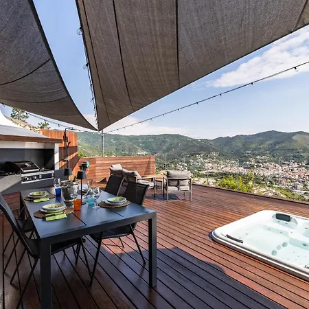 Hébergement de vacances Spettacolare Vista Isola Terrazza E Idromassaggio