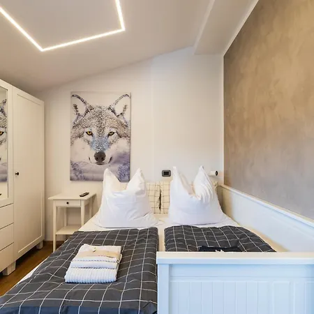 Spettacolare Vista Isola Terrazza E Idromassaggio Hébergement de vacances