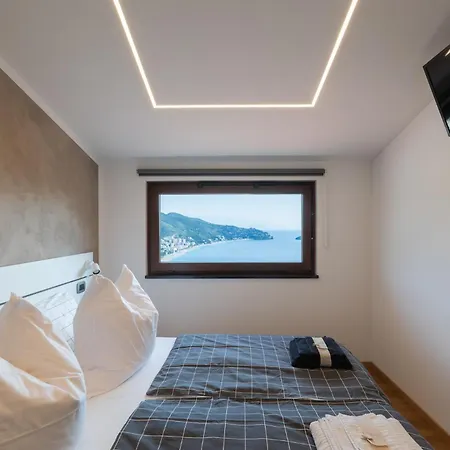 Spettacolare Vista Isola Terrazza E Idromassaggio Hébergement de vacances