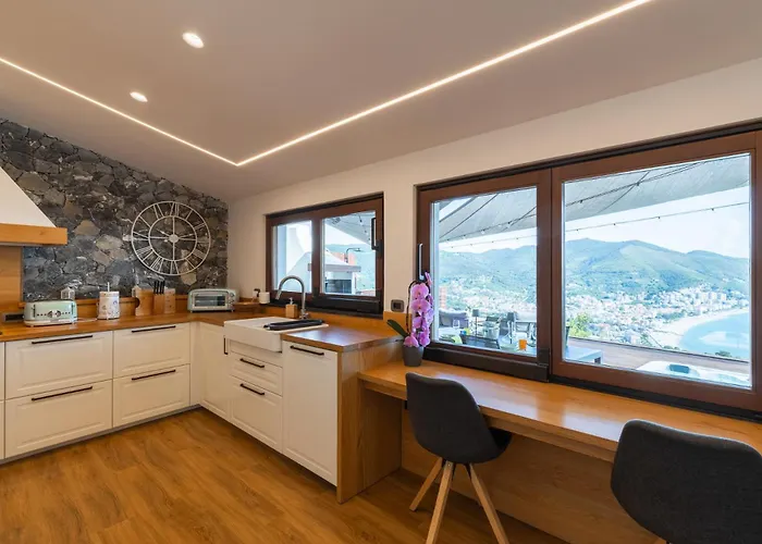 Spettacolare Vista Isola Terrazza E Idromassaggio Nyaraló Noli