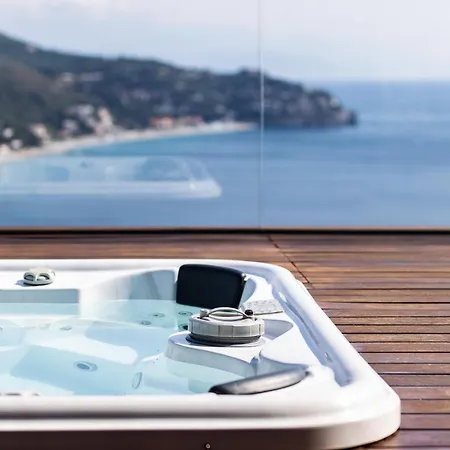 Spettacolare Vista Isola Terrazza E Idromassaggio * Noli