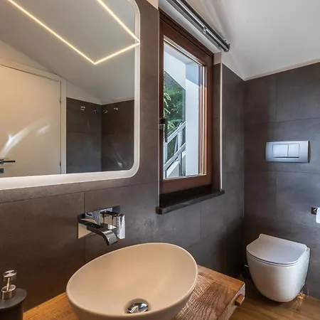 Spettacolare Vista Isola Terrazza E Idromassaggio Semesterbostad *