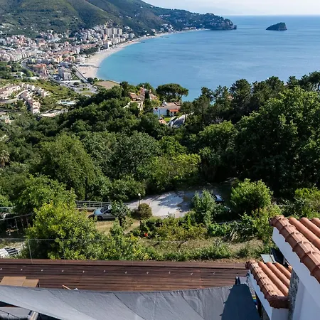 Semesterbostad Spettacolare Vista Isola Terrazza E Idromassaggio Noli